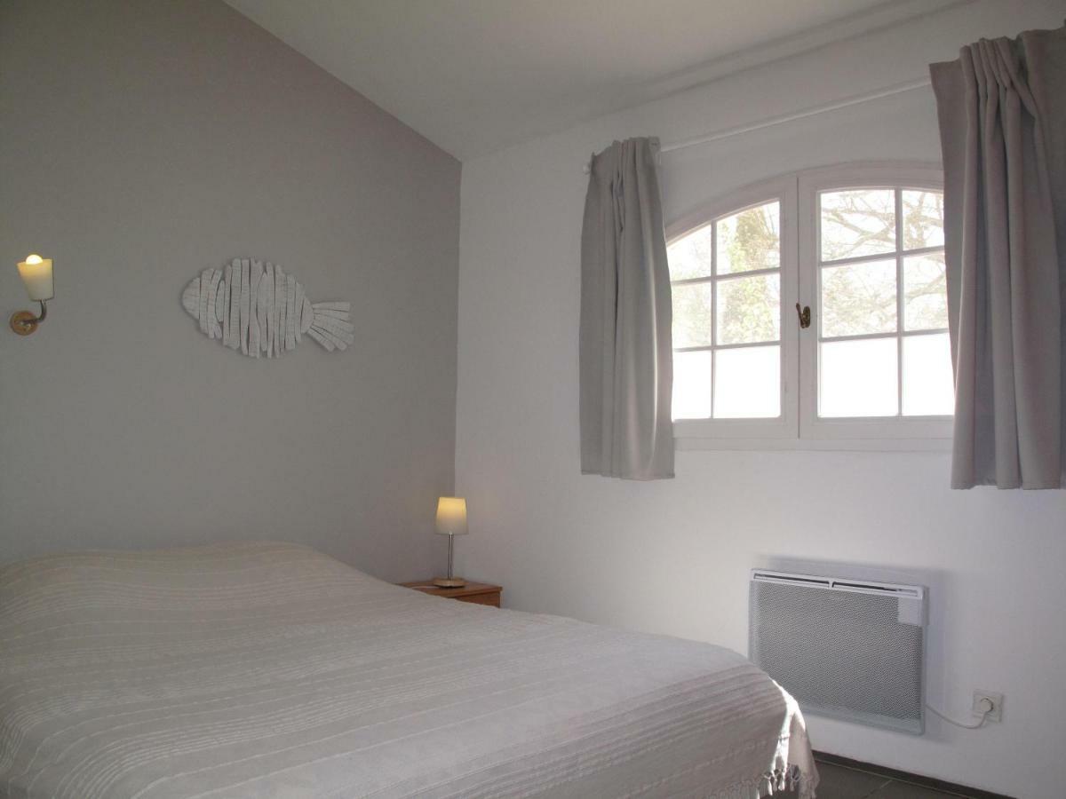 Residence Miro, Gites Avec Piscine Chauffee Et Tennis Les Arcs-sur-Argens Екстериор снимка